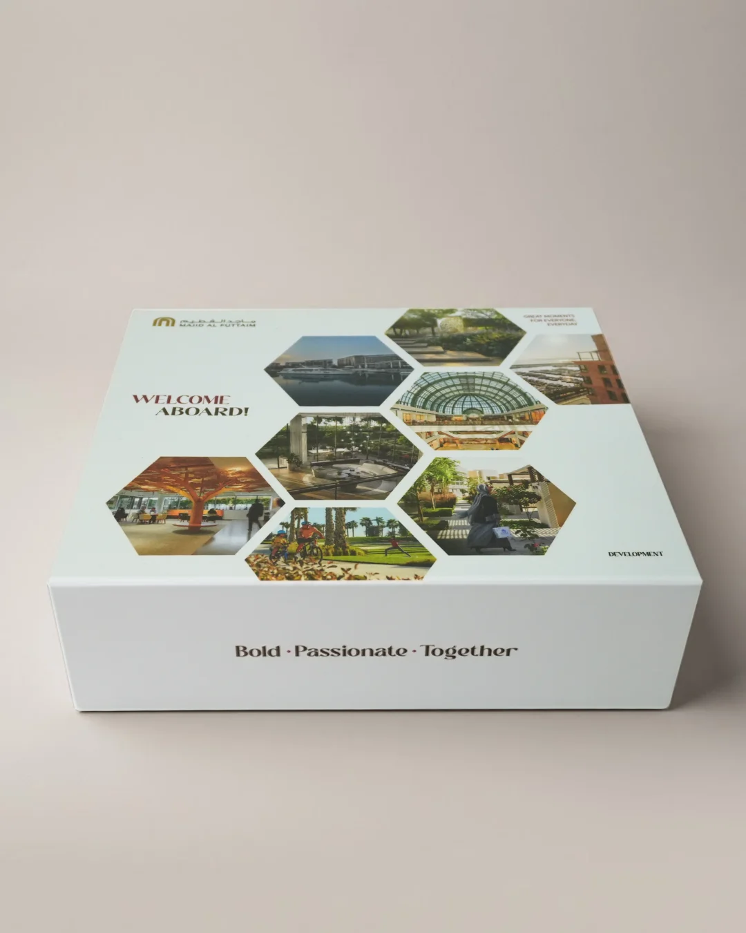 premium rigid gift box packaging for luxury brands Dubai
